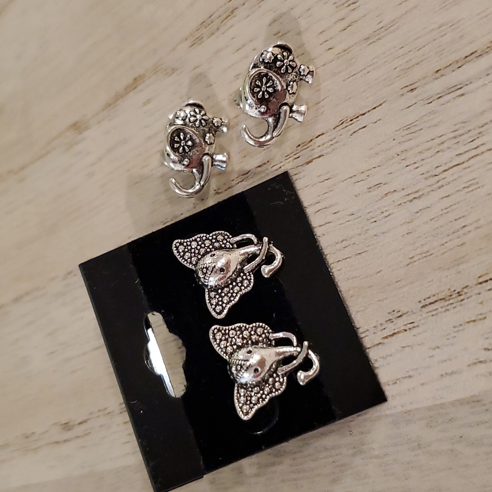 Set of 2 Elephant earrings Silver tone graphic art studs NWOT head and full body